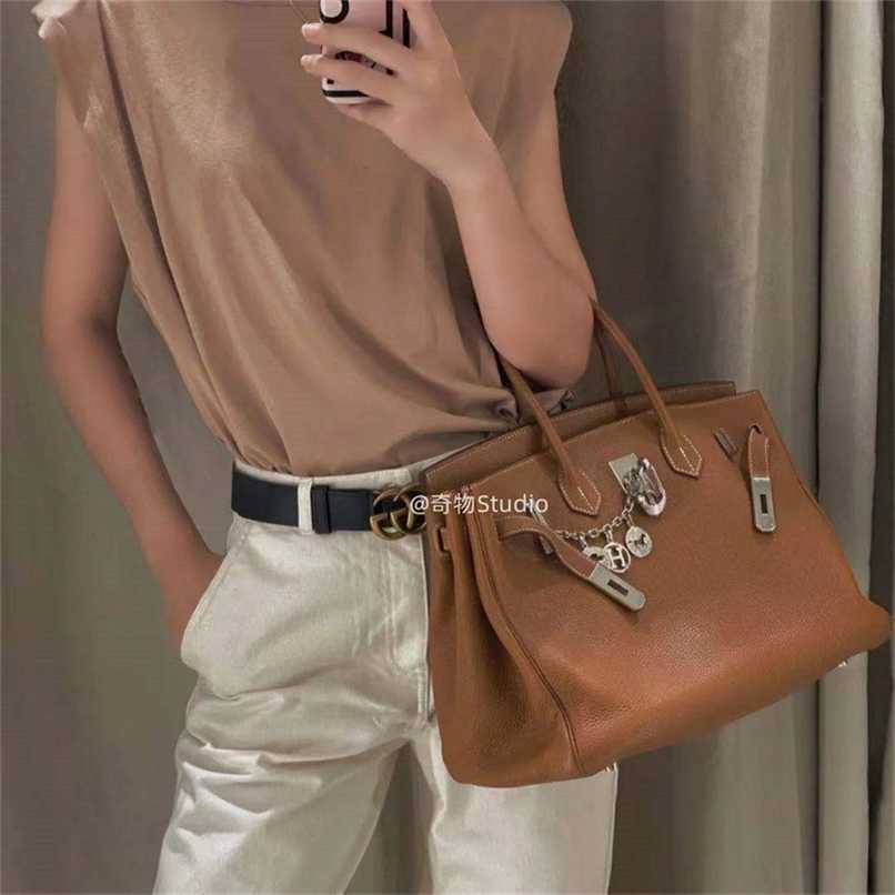 Women Birkin Herms Handbags Bags The same 35 bag female h silver buckle large capacity bag high appearance handbag 5A, Black (topcoat)
Women Birkin Herms Handbags Bags The same 35 bag female h silver buckle large capacity bag high appearance handbag 5A, Black (topcoat)