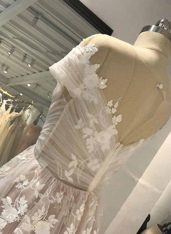 Real Image Elegant A Line Champagne Wedding Dress Appliques Sheer Bateau Neckline Short Sleeve Bridal Gowns Backless Custom Made