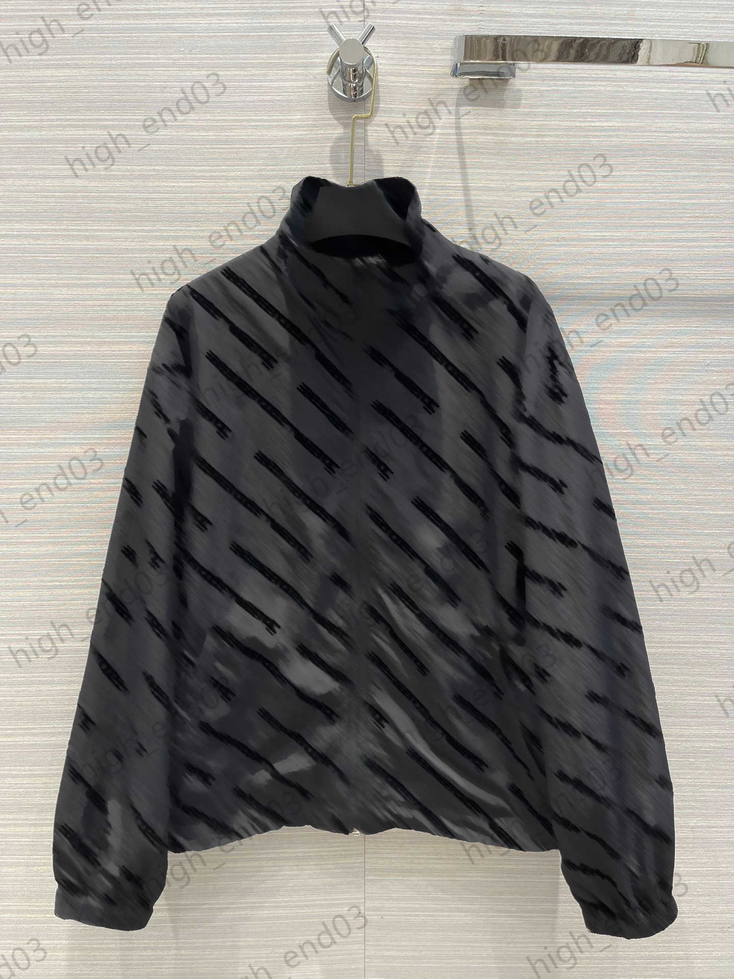 Fashion Womens Jackets Bullet Screen Flocking Logo Emergency Service Jacket Memory Silk Fabric Texture Comfortable Shoulder Loose Coat Women Clothing
Fashion Womens Jackets Bullet Screen Flocking Logo Emergency Service Jacket Memory Silk Fabric Texture Comfortable Shoulder Loose Coat Women Clothing