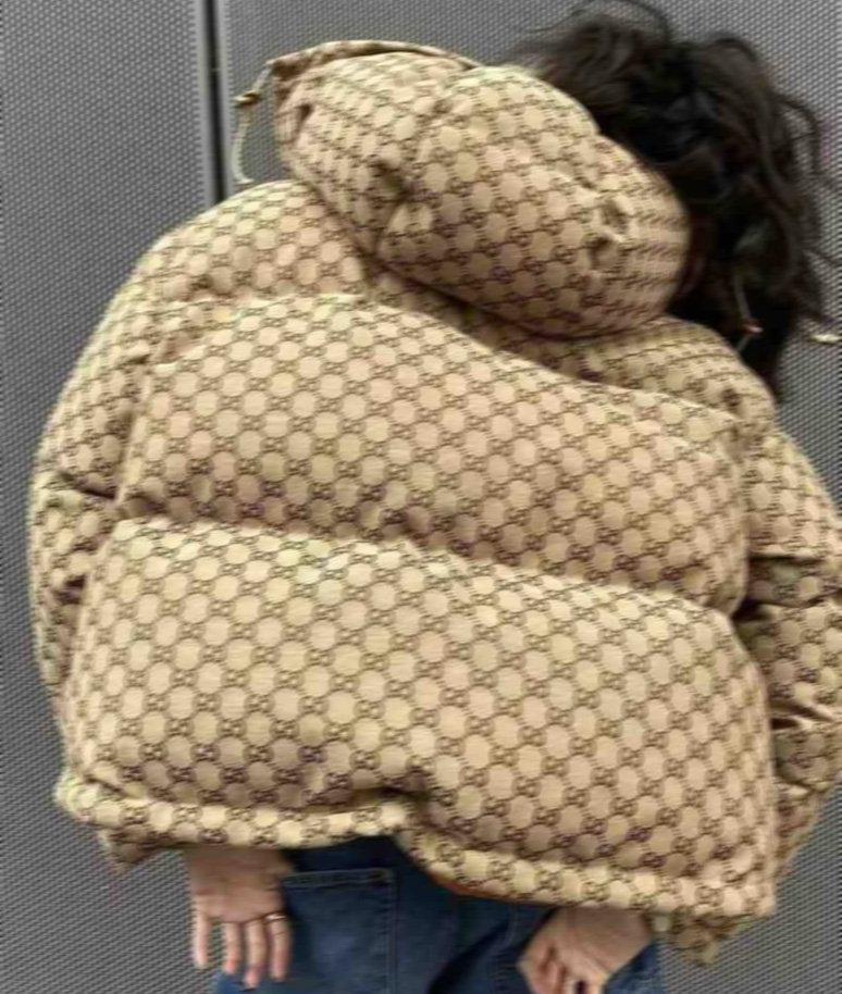 Women coat down jacket winter parkas puffer coats casual thicken windproof and warm 3D decorative cotton filled with black yellow size -2XL
Women coat down jacket winter parkas puffer coats casual thicken windproof and warm 3D decorative cotton filled with black yellow size -2XL