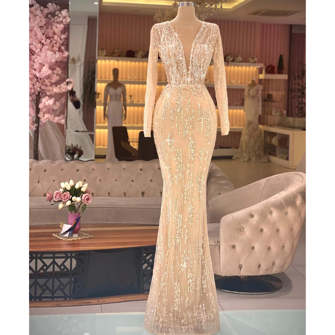 Prom Sparkg Long Sleeves V Neck 3D Lace Appliques Sequins Dresses High Waist Beaded Hollow Train Or Length Evening Dress Plus Size Custom Made Lz0304