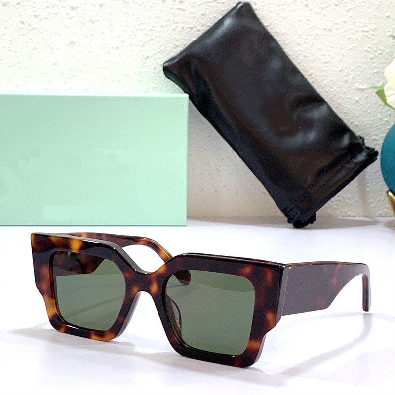 Women Sunglasses Men Summer ow1003S protection UV400 vintage shielded lenses square integral full matte frame fashion glasses random box
Women Sunglasses Men Summer ow1003S protection UV400 vintage shielded lenses square integral full matte frame fashion glasses random box