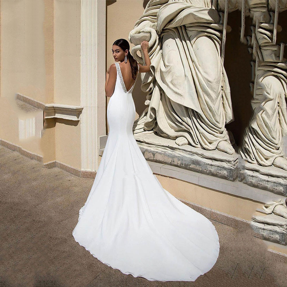 Simple Mermaid Wedding Dress Satin Appliques Beads 2023 Backless For Women Plain Beach Bridal Gown Sweep Train Vestido de Novia