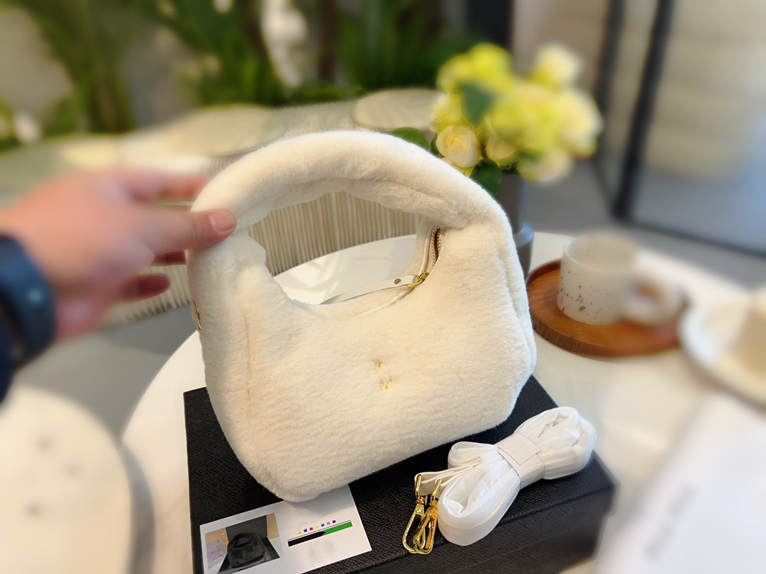 Latest Subaxillary LQ bag Totes bag High Version Waist Luxury Satchel Lamb Hair Fashion Winter Bags Designer Purses Shoulder Wallet Hobo Handbag 2023, Brown
Latest Subaxillary LQ bag Totes bag High Version Waist Luxury Satchel Lamb Hair Fashion Winter Bags Designer Purses Shoulder Wallet Hobo Handbag 2023, Brown