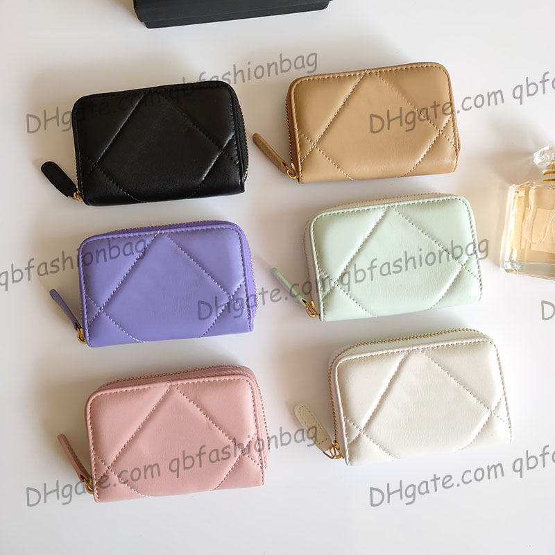 22A Womens Lambskin Card Hold Coin Purse Bags Quilted Multi Pochette Mini Gold Mini Wallet Luxury Designer Clutch Pouch With Gift Box 11.5X8CM, Black
22A Womens Lambskin Card Hold Coin Purse Bags Quilted Multi Pochette Mini Gold Mini Wallet Luxury Designer Clutch Pouch With Gift Box 11.5X8CM, Black