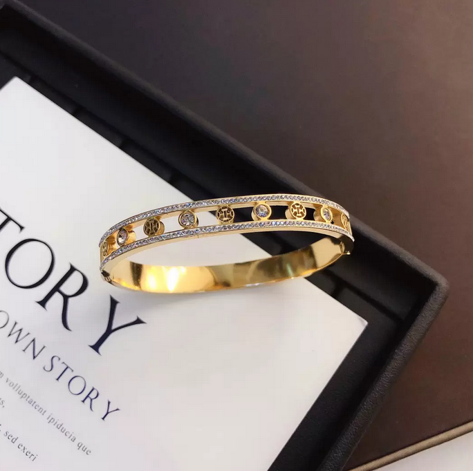 23ss Fashion Bracelets Bangle Designer Letter Crystal 18K Gold Plated Stainless Steel Bracelet Luxury Jewelry Women Bracelets
23ss Fashion Bracelets Bangle Designer Letter Crystal 18K Gold Plated Stainless Steel Bracelet Luxury Jewelry Women Bracelets