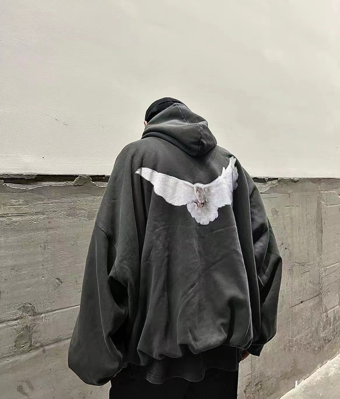 2022 Designer Mens Hoodies Sweatshirts Kanyes Classic Wests Luxury Hoodie Mens Womens Yzys Pullover Sweater Hooded Three Party Joint Name Peace Dove, 21
2022 Designer Mens Hoodies Sweatshirts Kanyes Classic Wests Luxury Hoodie Mens Womens Yzys Pullover Sweater Hooded Three Party Joint Name Peace Dove, 21