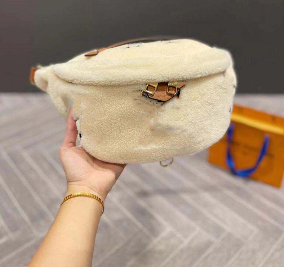 Luxury Designers Waist Bags Cross Body Newest Handbag Famous Bumbag Fashion Shoulder Bag white Bum Fanny Pack With Box
Luxury Designers Waist Bags Cross Body Newest Handbag Famous Bumbag Fashion Shoulder Bag white Bum Fanny Pack With Box