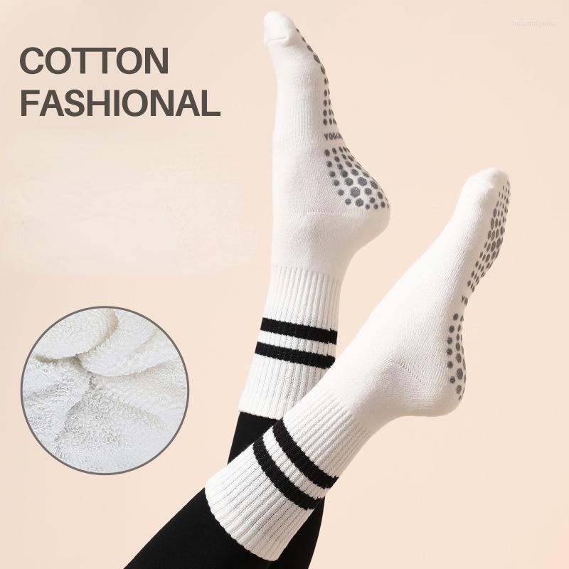 Sports Socks Warm High Quality Bandage Yoga Anti-Slip Quick-Dry Damping Pilates Ballet Good Grip For Women Cotton Fitness, No anti-slip white
Sports Socks Warm High Quality Bandage Yoga Anti-Slip Quick-Dry Damping Pilates Ballet Good Grip For Women Cotton Fitness, No anti-slip white