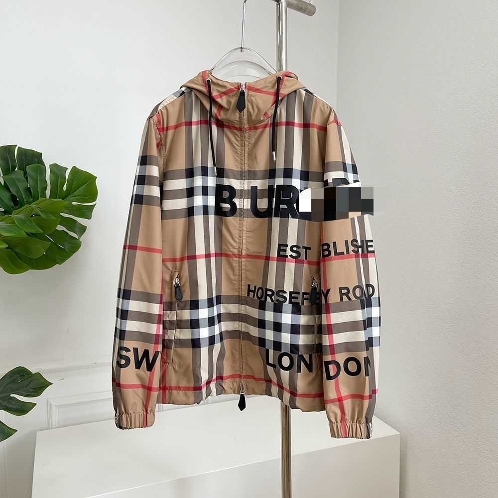 burbrerys men jackets coats The right high-end quality classic stripe windbreaker, Plaid
burbrerys men jackets coats The right high-end quality classic stripe windbreaker, Plaid