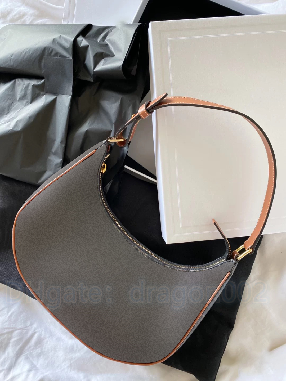 cline Fashion TRIOMPHE AVA Shoulder Bag Evening handbag Genuine leather Bestsellers womens mens CrossBody clutch underarm Designer woman pochette tote bag, Black mon0gram
cline Fashion TRIOMPHE AVA Shoulder Bag Evening handbag Genuine leather Bestsellers womens mens CrossBody clutch underarm Designer woman pochette tote bag, Black mon0gram