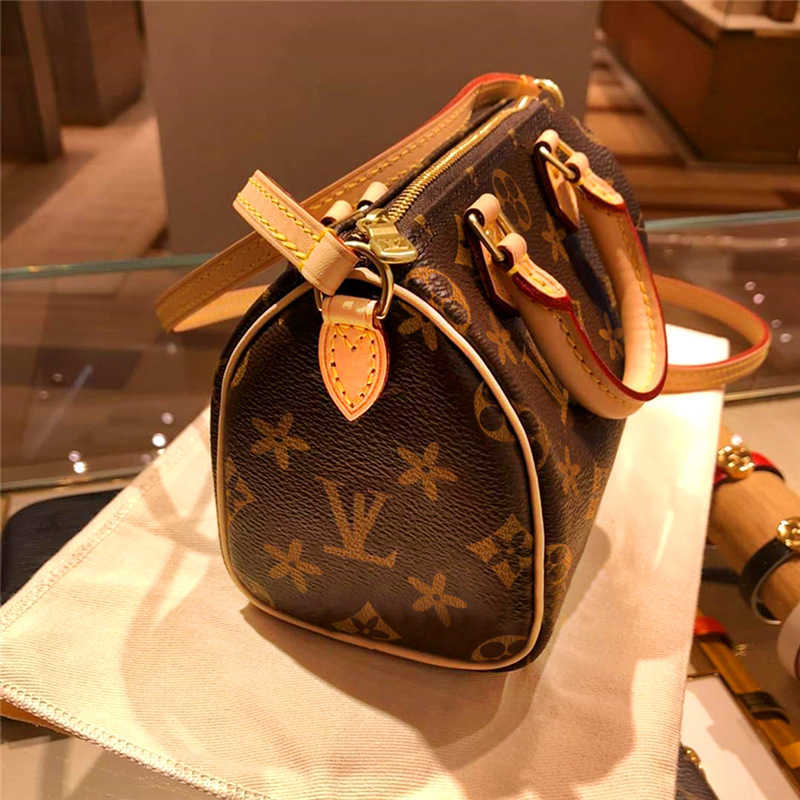 Handbag Evening bag Speedy New Donkey Leather Boston Classic Fashion Pillow Bag Old Flower, Reading
Handbag Evening bag Speedy New Donkey Leather Boston Classic Fashion Pillow Bag Old Flower, Reading