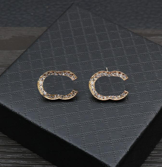 20style Mixed Simple 18K Gold Plated Stud Luxury Design Brand Earring Women Crystal Rhinestone Pearl Long Jewelry
20style Mixed Simple 18K Gold Plated Stud Luxury Design Brand Earring Women Crystal Rhinestone Pearl Long Jewelry