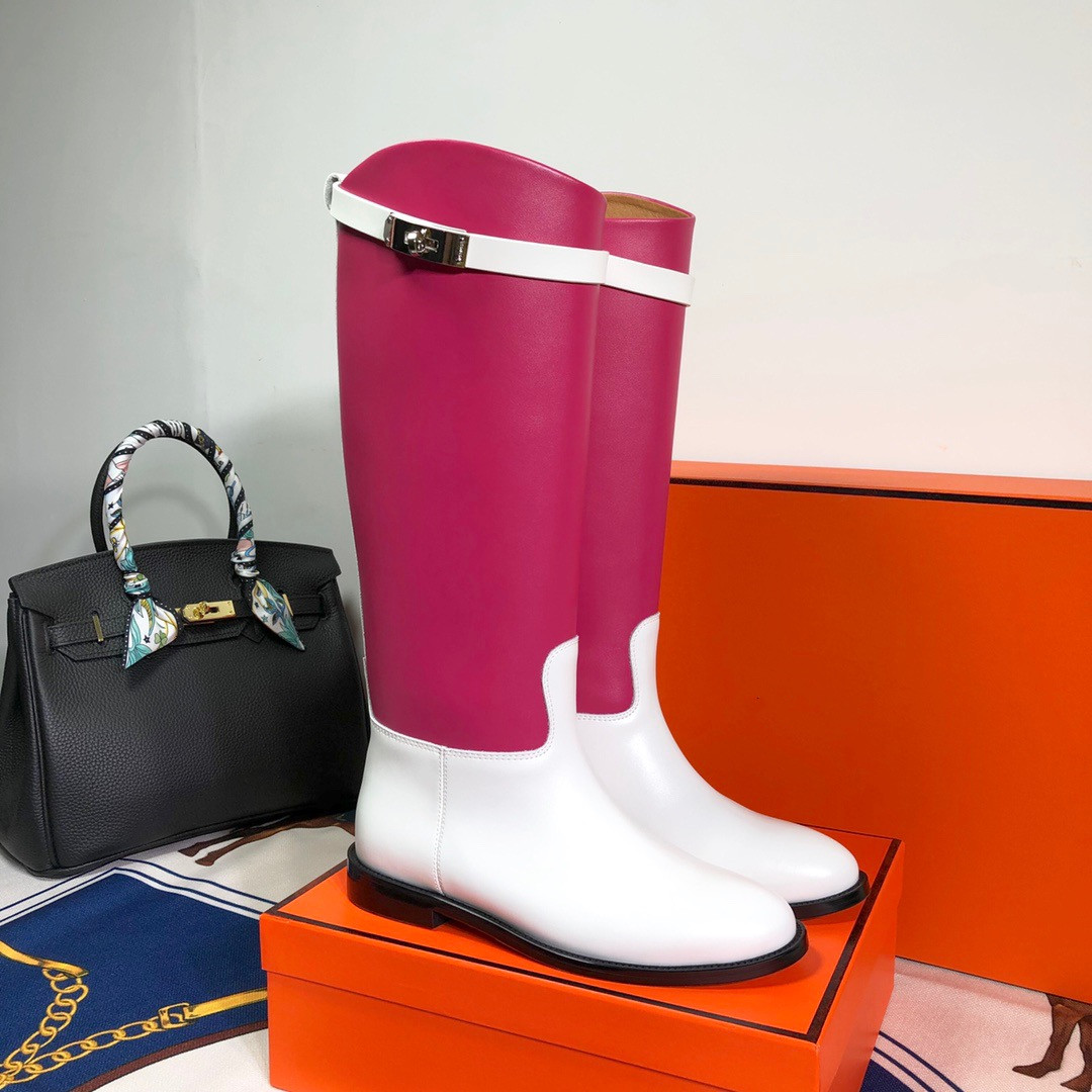 Designer Women Boots Leather Pants Knee Boot Padlock Metal Clad Wedge Almond Shaped Outlet elasticity Catwalk style Booties
Designer Women Boots Leather Pants Knee Boot Padlock Metal Clad Wedge Almond Shaped Outlet elasticity Catwalk style Booties