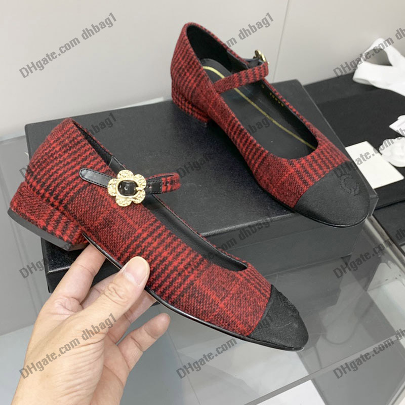 Classic Retro Womens Dress Shoes Flat Heels Ballet Shoes Loafers Buckle Strap Espadrilles Sandals Slingbacks Fashion Luxurys Flip Flops With Flowers Casual Shoe, Shoes box
Classic Retro Womens Dress Shoes Flat Heels Ballet Shoes Loafers Buckle Strap Espadrilles Sandals Slingbacks Fashion Luxurys Flip Flops With Flowers Casual Shoe, Shoes box