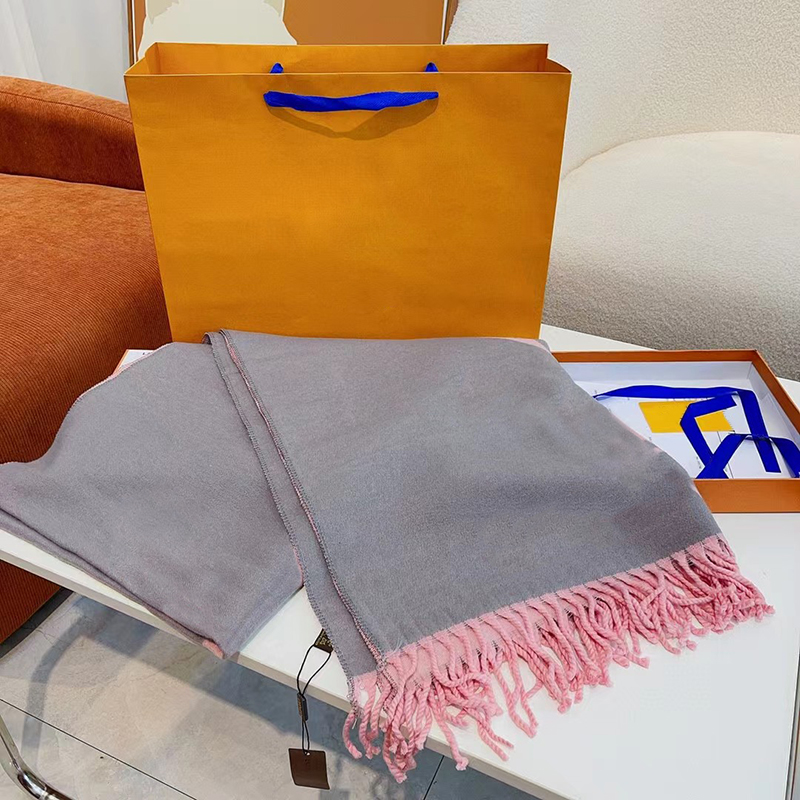 Pink sugao Women Luxury Winter cotton Scarf Pashmina Full Letter Printed Brand Designers warm Fashion Soft Touch Warm Long Shawl Wrap 15 color wxz-1027-80
Pink sugao Women Luxury Winter cotton Scarf Pashmina Full Letter Printed Brand Designers warm Fashion Soft Touch Warm Long Shawl Wrap 15 color wxz-1027-80