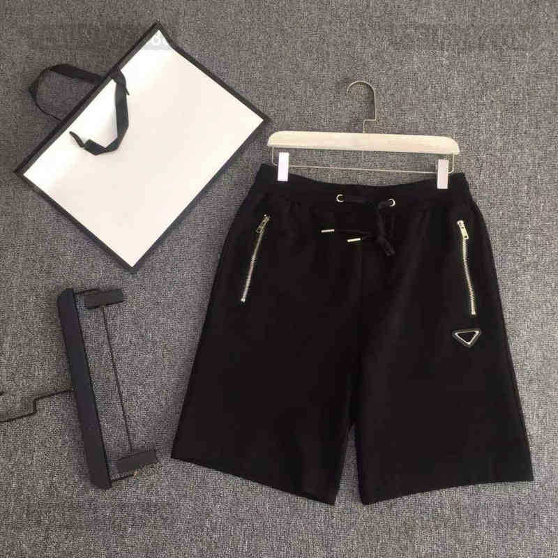 Designer Luxury Prads Classic Triangle Label Printing Shorts Fashion Mens And Womens White Black High Street Loose Beach Swim Short
Designer Luxury Prads Classic Triangle Label Printing Shorts Fashion Mens And Womens White Black High Street Loose Beach Swim Short