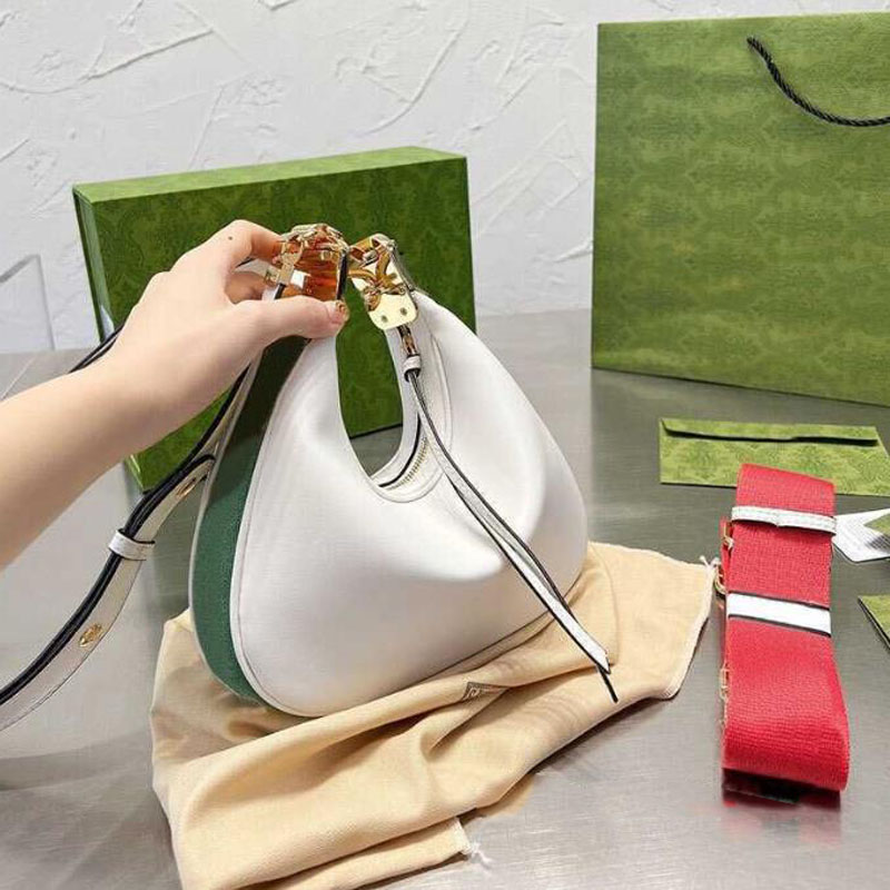 23SS New Shoulder Bag Retro Hobo Womens Crossbody Half Moon Bags Designer Women Handbags Croissant Bags Clutch Purse G2210281F
23SS New Shoulder Bag Retro Hobo Womens Crossbody Half Moon Bags Designer Women Handbags Croissant Bags Clutch Purse G2210281F