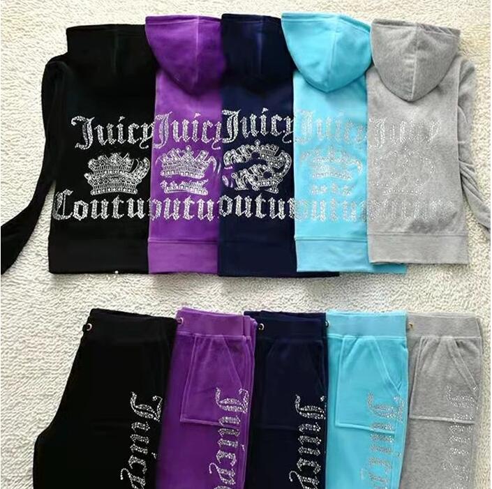 2022 tracksuits Autumn winter European and American gold velvet crown hot drill letter casual sports suit, Cu11
2022 tracksuits Autumn winter European and American gold velvet crown hot drill letter casual sports suit, Cu11
