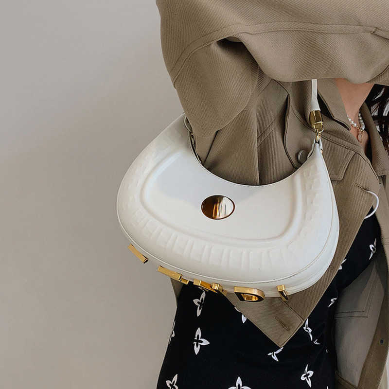 Designer Ladies Bags Three-Dimensional Fashion Shoulder Cross Body bags Letters Underarm Chain F Bag Crescent Luxury Women Purses Handbags Hot Selling, Blue
Designer Ladies Bags Three-Dimensional Fashion Shoulder Cross Body bags Letters Underarm Chain F Bag Crescent Luxury Women Purses Handbags Hot Selling, Blue