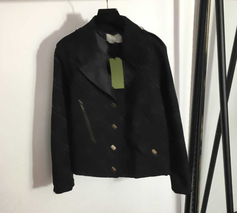 Jacket Womens Jacquard Letter Zipper Decoration Custom Button Lapel Long Sleeve Jackets Soft Lining Short Style Designer Coats Top Women Apparel 1970, 15
Jacket Womens Jacquard Letter Zipper Decoration Custom Button Lapel Long Sleeve Jackets Soft Lining Short Style Designer Coats Top Women Apparel 1970, 15
