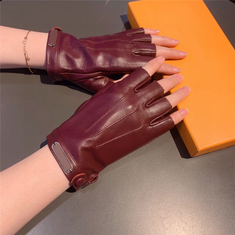 Sexy Ladies Fingerless Mitt Gloves Leather Motorcycle Gloves Autumn Winter Plush Lining Mittens With Box
Sexy Ladies Fingerless Mitt Gloves Leather Motorcycle Gloves Autumn Winter Plush Lining Mittens With Box