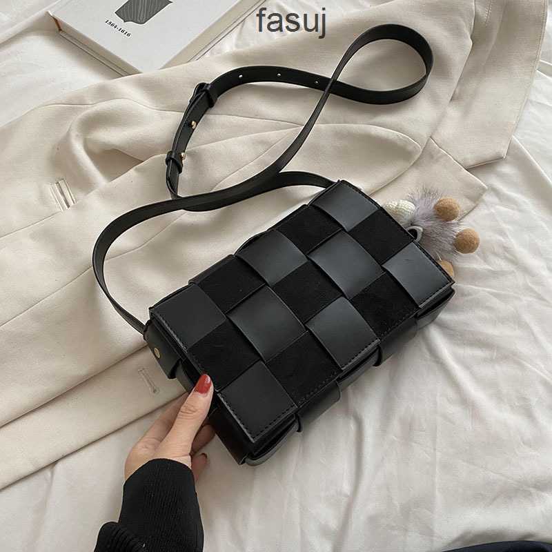 Fashion Ladies Bottess bags Venetas Net red small women's 2022 new foreign style messenger chic woven one shoulder square tide, Black
Fashion Ladies Bottess bags Venetas Net red small women's 2022 new foreign style messenger chic woven one shoulder square tide, Black