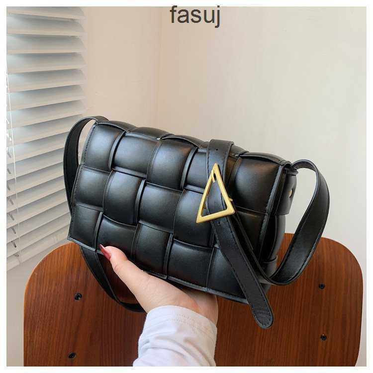 Fashion Ladies Bottess bags Venetas Popular texture woven women 2022 new Korean women's trend simple foreign style tofu blo small square, White
Fashion Ladies Bottess bags Venetas Popular texture woven women 2022 new Korean women's trend simple foreign style tofu blo small square, White