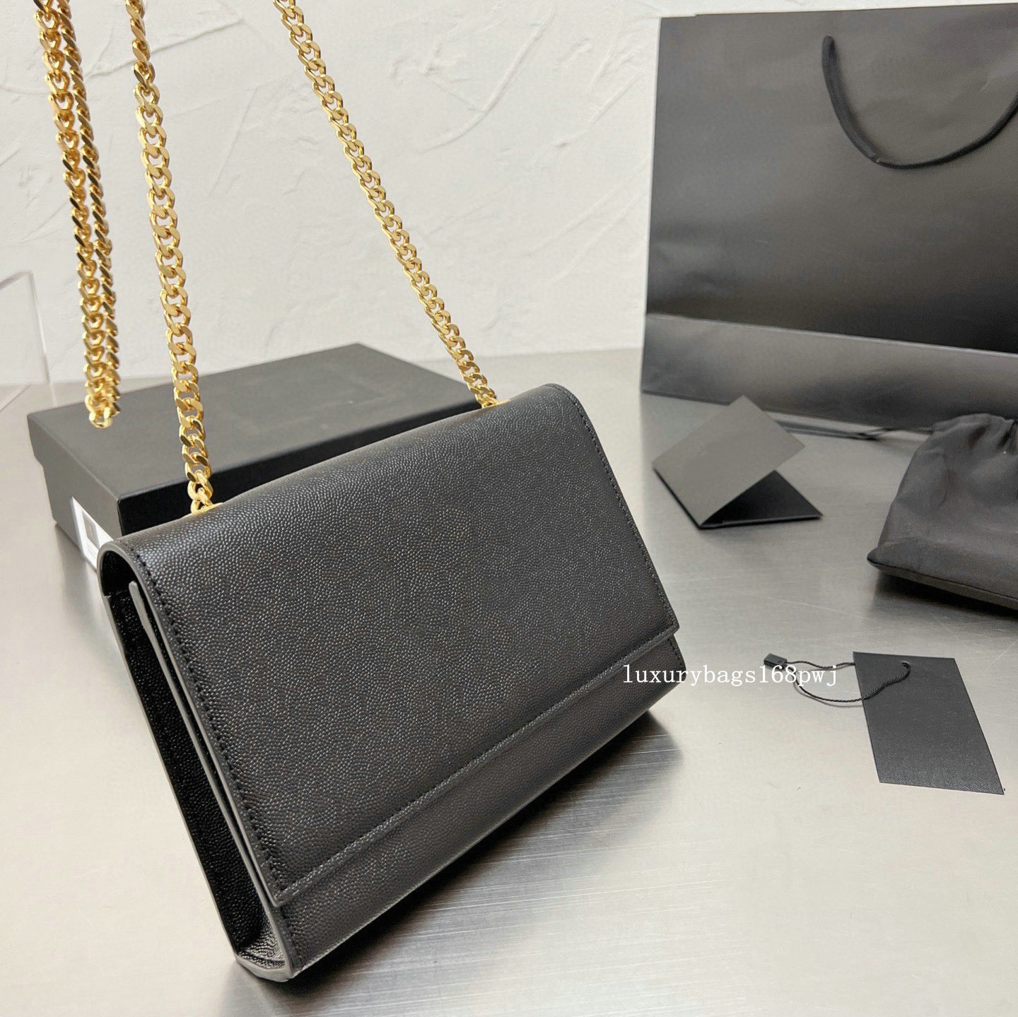 designer bags the tote bag high quality luxury Genuine Leather purses wallet Womens Crossbody Handbags chains black Duffel Bag across, Box single shot can not be sent
designer bags the tote bag high quality luxury Genuine Leather purses wallet Womens Crossbody Handbags chains black Duffel Bag across, Box single shot can not be sent
