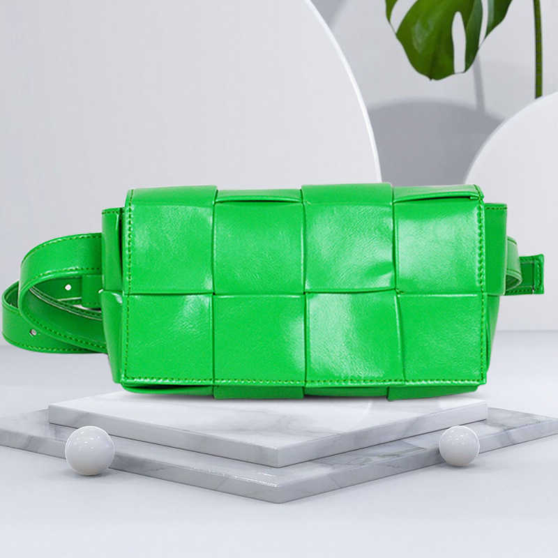 Luxurious Designer Bottess bags Venetas 2022 new oil wax Leather Mini woven simple and versatile men's women's chest waist leather have a logo, White
Luxurious Designer Bottess bags Venetas 2022 new oil wax Leather Mini woven simple and versatile men's women's chest waist leather have a logo, White