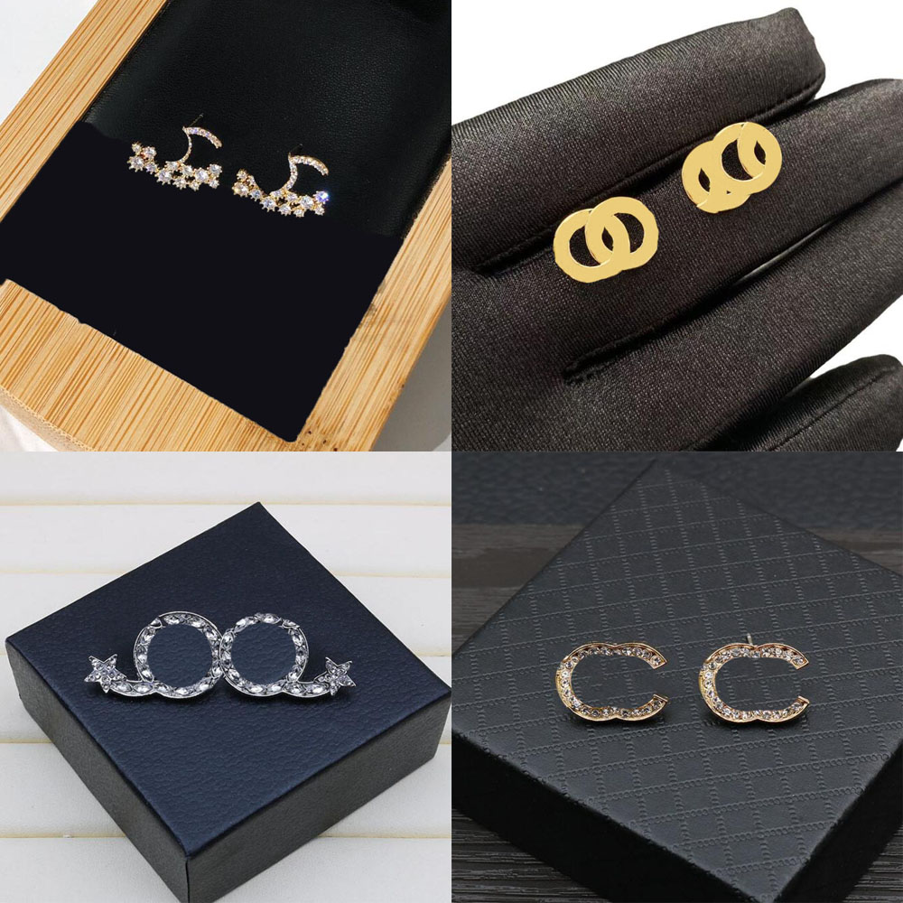22ss 19style Double Letter Big Circle Stud Earrings Long Dangle Drop Hoop Pearl Crystal Rhinestone Wedding Party Jewelry Accessories
22ss 19style Double Letter Big Circle Stud Earrings Long Dangle Drop Hoop Pearl Crystal Rhinestone Wedding Party Jewelry Accessories