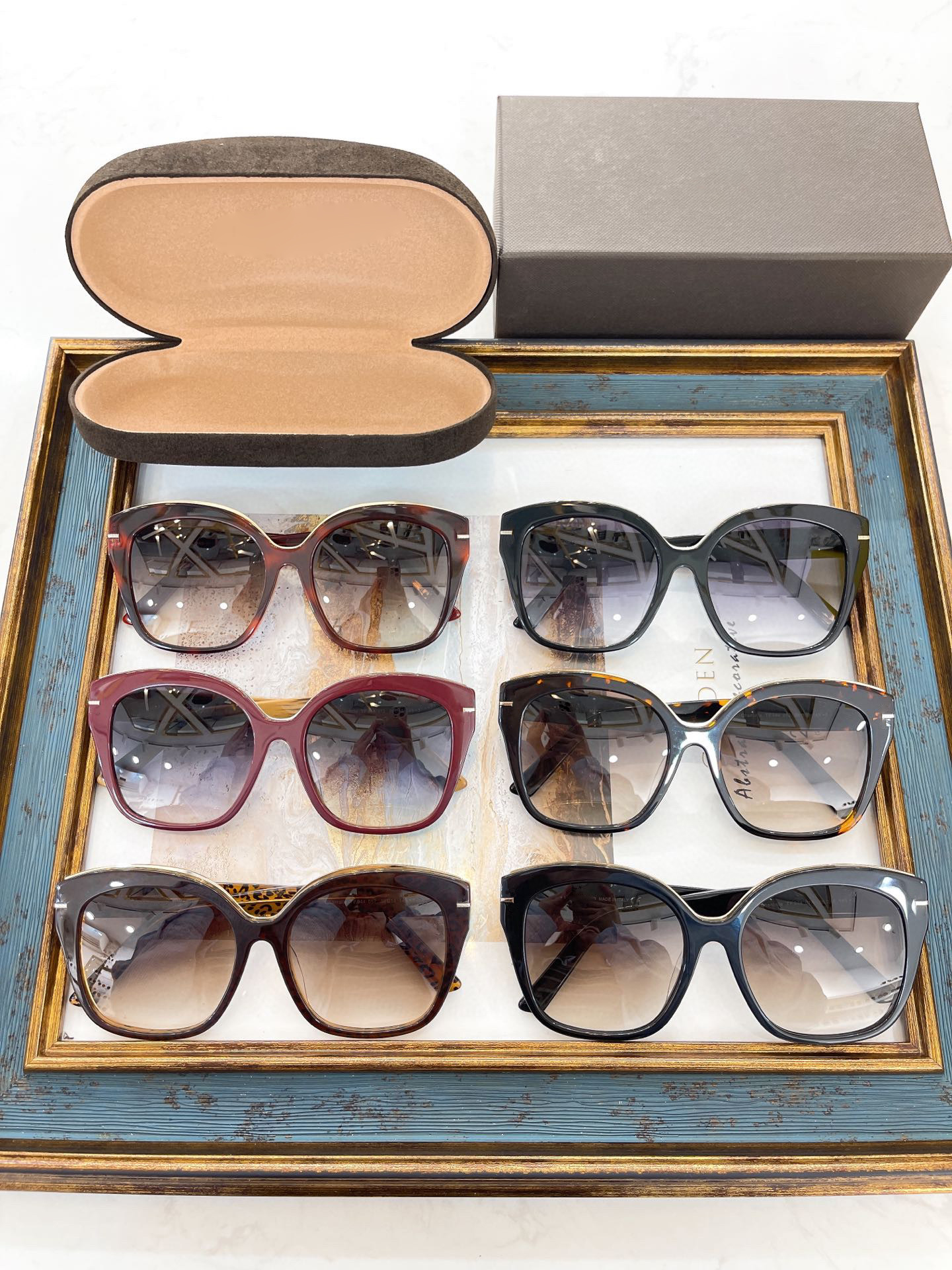 Men Sunglasses For Women Latest Selling Fashion Sun Glasses Mens Sunglass Gafas De Sol Glass UV400 Lens With Random Matching Box 944
Men Sunglasses For Women Latest Selling Fashion Sun Glasses Mens Sunglass Gafas De Sol Glass UV400 Lens With Random Matching Box 944