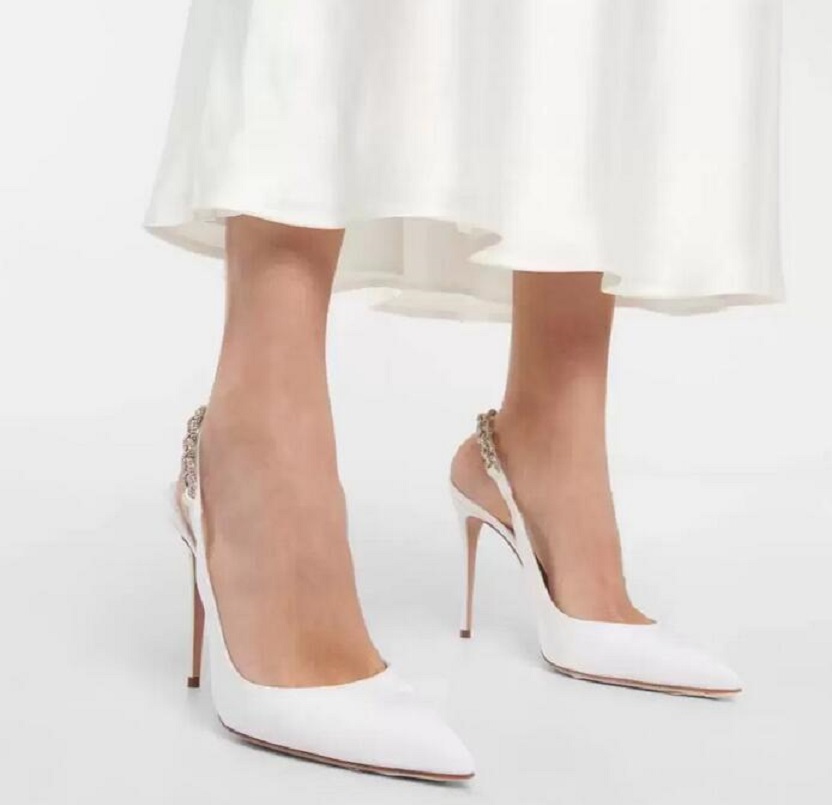 Famous White Sandals Aquazzures Izzy Love Link Sandal Concerto Embellished Sandals Shoes Perfect Lady High Heels Party Wedding
Famous White Sandals Aquazzures Izzy Love Link Sandal Concerto Embellished Sandals Shoes Perfect Lady High Heels Party Wedding