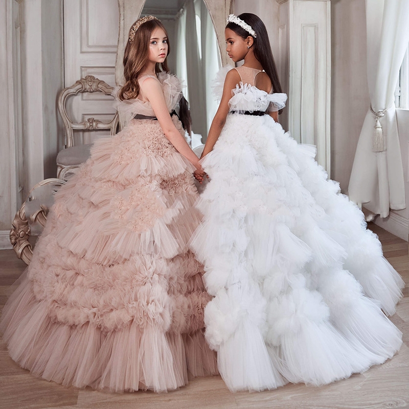 2023 Flower Girl Dresses Cute White Lace Little Kids Princess Jewel Neck Tulle Applique Puffy Floral Formal Wears Party Communion Pageant Gowns Sweep 