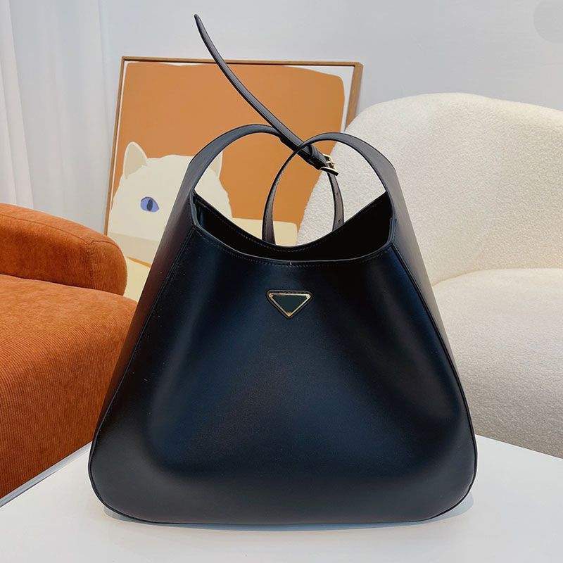 Evening Bags Crossbody Bucket Bag Shoulder Tote Bag Women Handbag Purse Plain Triangle Hardware Fashion Letters Adjustable Belt Strap Large Capacity, Black
Evening Bags Crossbody Bucket Bag Shoulder Tote Bag Women Handbag Purse Plain Triangle Hardware Fashion Letters Adjustable Belt Strap Large Capacity, Black