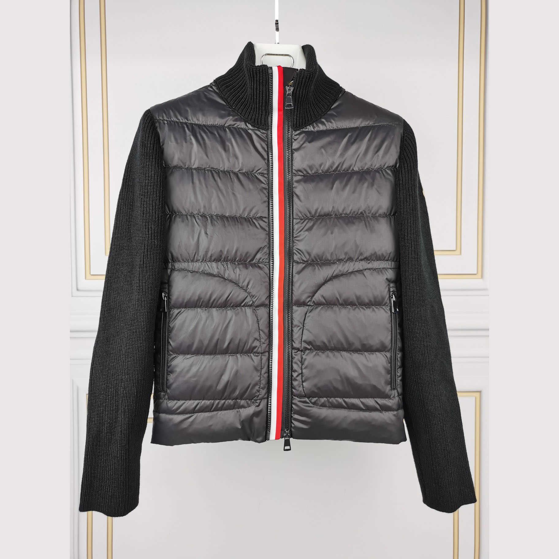 mon MAYA Luxury Designer Men's Down Jacket Women's Jackets Fashion coat 2 Color Embroidery Army Green Black Asian Size M/L
mon MAYA Luxury Designer Men's Down Jacket Women's Jackets Fashion coat 2 Color Embroidery Army Green Black Asian Size M/L