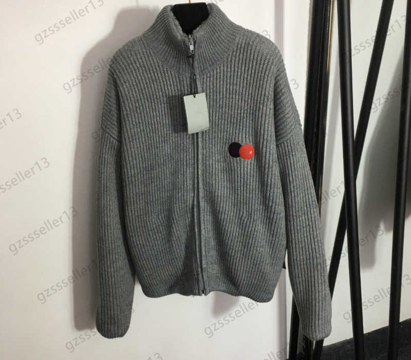 Women Jacket Reversible Lamb Hair Coat Stand Collar Long Sleeve Zipper Knit Jackets Color-coded Letter Print Lining Warmth Womens Clothes 2 Colors 1970 
Women Jacket Reversible Lamb Hair Coat Stand Collar Long Sleeve Zipper Knit Jackets Color-coded Letter Print Lining Warmth Womens Clothes 2 Colors 1970