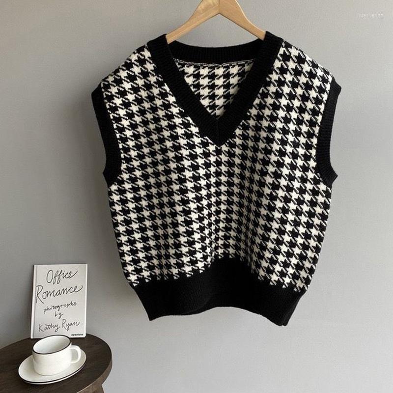 Women' Knits Women' & Tees 2022 Autumn Black White Houndstooth V Neck Casual Vest Cardigan Fashion Loose Sleeveless Knitted Sweater
Women' Knits Women' & Tees 2022 Autumn Black White Houndstooth V Neck Casual Vest Cardigan Fashion Loose Sleeveless Knitted Sweater
