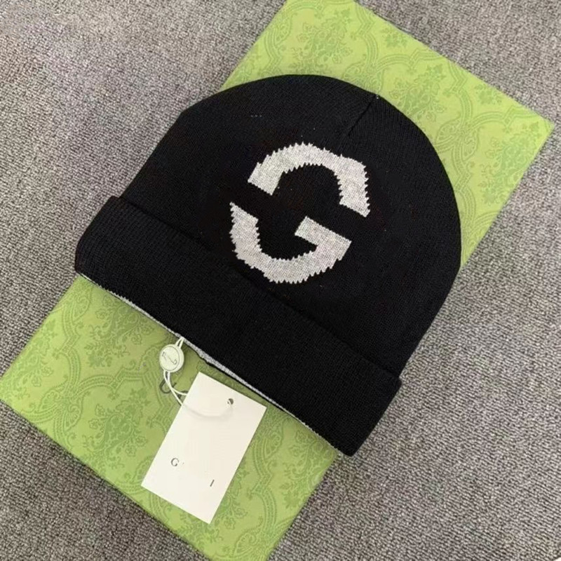 Designer brand beanie hats men's and women's couples autumn and winter embroidered letters
Designer brand beanie hats men's and women's couples autumn and winter embroidered letters