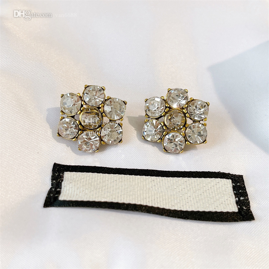 Designer Double G Earring Pearl Crystal Stud Tassel Earrings Women GGity Internet Celebrity Studs Earing Female Jewelry Fashion jewellery dfsgfg
Designer Double G Earring Pearl Crystal Stud Tassel Earrings Women GGity Internet Celebrity Studs Earing Female Jewelry Fashion jewellery dfsgfg