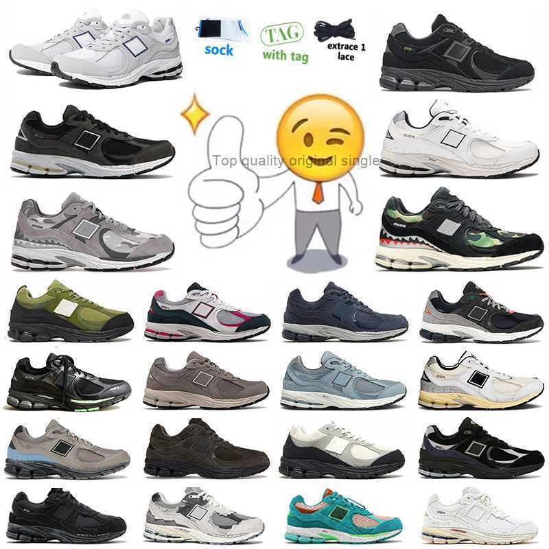 Running Shoes Light Grey Atlas Lemon Haze Navy Silver Metallic Green Light Aluminum 2002R Man Woman And Camo, #1
Running Shoes Light Grey Atlas Lemon Haze Navy Silver Metallic Green Light Aluminum 2002R Man Woman And Camo, #1