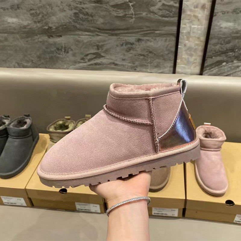 Designer Boots Classic Women's Snow Boot Fashion Warm Boots Latest Fashion Sheepskin Cowhide Leather Long Wool Boots Hot Sales