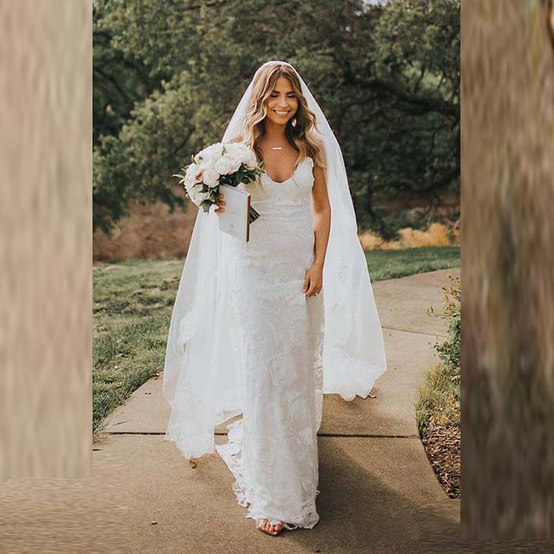Latest Beach A e Lace Bridal Gowns Backless Plunge V Necke with Straps Wedding Dress for Bride Sexy On Sale
