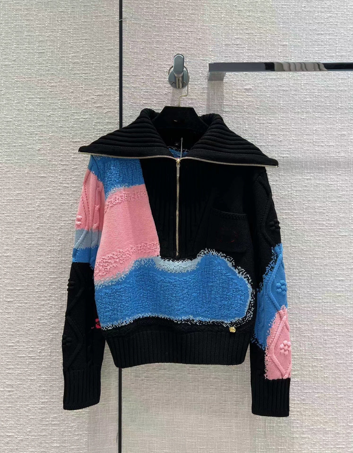 Women' Knits & Tees 2022 Autumn Winter Lapel Neck Long Sleeve High End Jacquard Pullovers Women' Designer Sweater 1029-23, Picture color
Women' Knits & Tees 2022 Autumn Winter Lapel Neck Long Sleeve High End Jacquard Pullovers Women' Designer Sweater 1029-23, Picture color