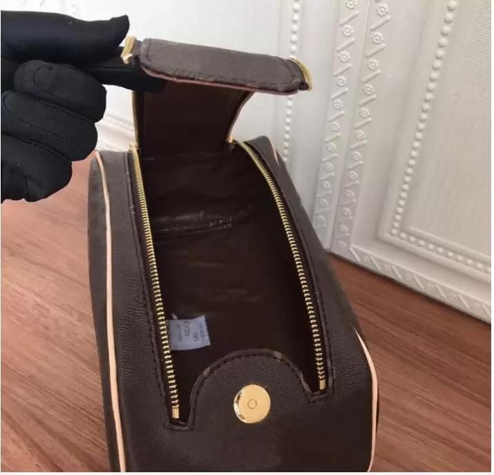 men travelling toilet bag designer women wash large capacity cosmetic bags makeup Pouch toiletry bags 2023, Single zipper - black plaid
men travelling toilet bag designer women wash large capacity cosmetic bags makeup Pouch toiletry bags 2023, Single zipper - black plaid