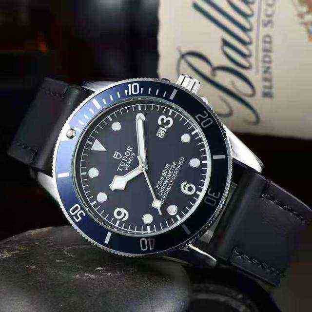 Titanium Tudors Pelagos 25600 Zf Watch Fashion Watches Mens Montre Movement Luxury Designer Watch Fashion Women's Men's Tudors E9ji 8rsa, Beige
Titanium Tudors Pelagos 25600 Zf Watch Fashion Watches Mens Montre Movement Luxury Designer Watch Fashion Women's Men's Tudors E9ji 8rsa, Beige