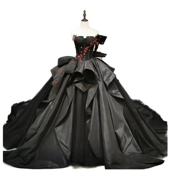 Gothic Black Ball Gown Wedding Dresses Red flower beaded Sweetheart Long Cathedral Bridal Gowns Vintage lace-up Corset Satin
