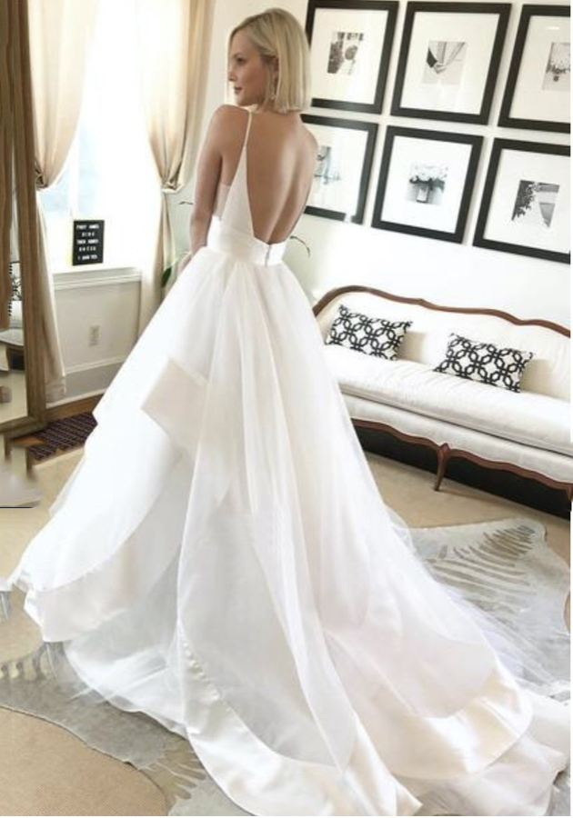 Sexy Spaghetti Straps Open Back Cheap Wedding Dress White Satin Ruffles Puffy Tulle Beach Bridal Gowns Vestidos De Noiva