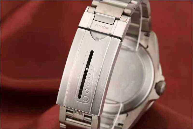 Titanium Tudors Pelagos 25600 Zf Watch Fashion Watches Mens Montre Movement Luxury Designer Watch Fashion Women's Men's Tudors 0a53 R4nw, Beige
Titanium Tudors Pelagos 25600 Zf Watch Fashion Watches Mens Montre Movement Luxury Designer Watch Fashion Women's Men's Tudors 0a53 R4nw, Beige