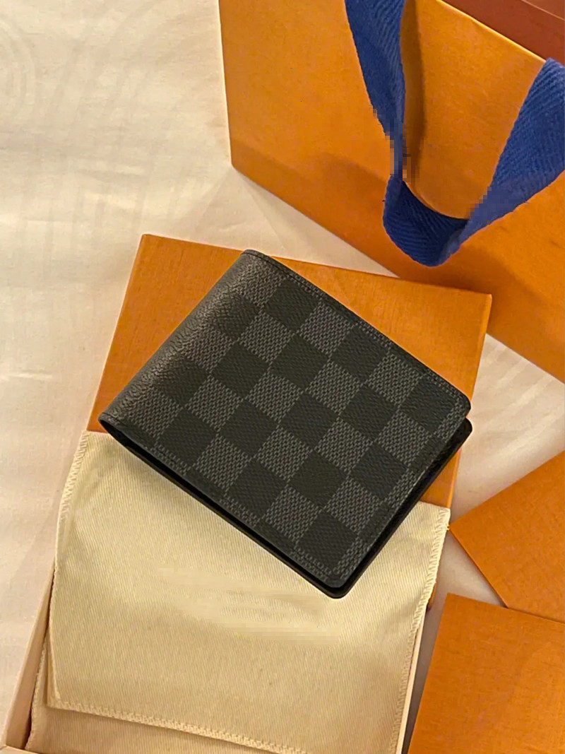 Multiple Wallet Luxury Designers Men Short Compact Wallets Bifold Card Holder Pocket Purse YSL Louis LVs Vuitton GG, Black bee
Multiple Wallet Luxury Designers Men Short Compact Wallets Bifold Card Holder Pocket Purse YSL Louis LVs Vuitton GG, Black bee